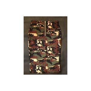 Army/camouflage pencil skirt